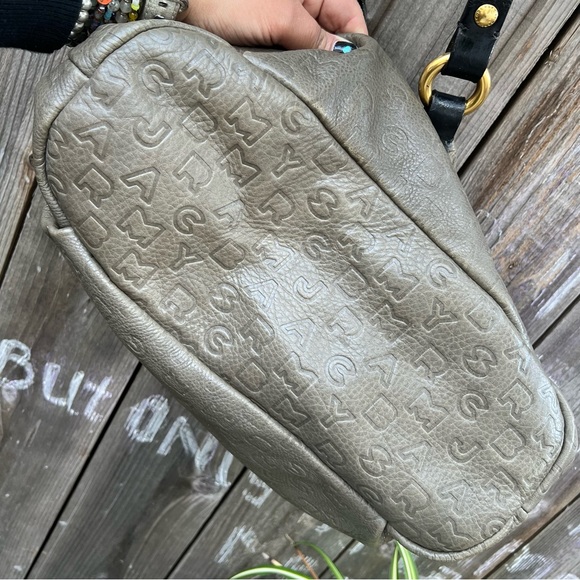 Marc Jacobs Lettering Embossed Leather  Hobo - Picture 9 of 9